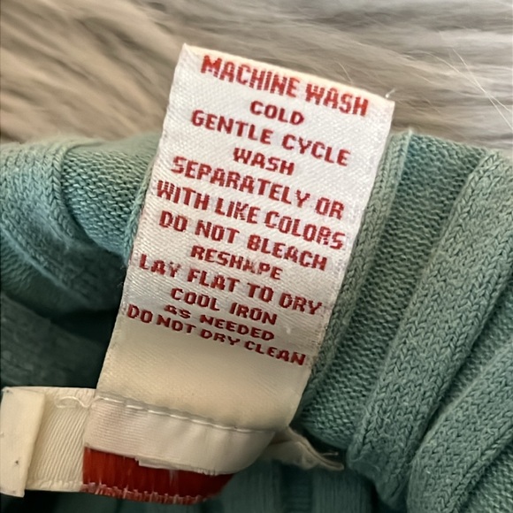 Sundance Legends Turtleneck Size L - Picture 10 of 13